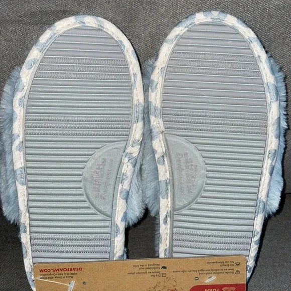 NWT.  Dearfoams slippers.  Size Small 5-6 - Picture 5 of 5